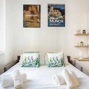 new-studio-apartment-sauro-orange.it-lombardy.com/
